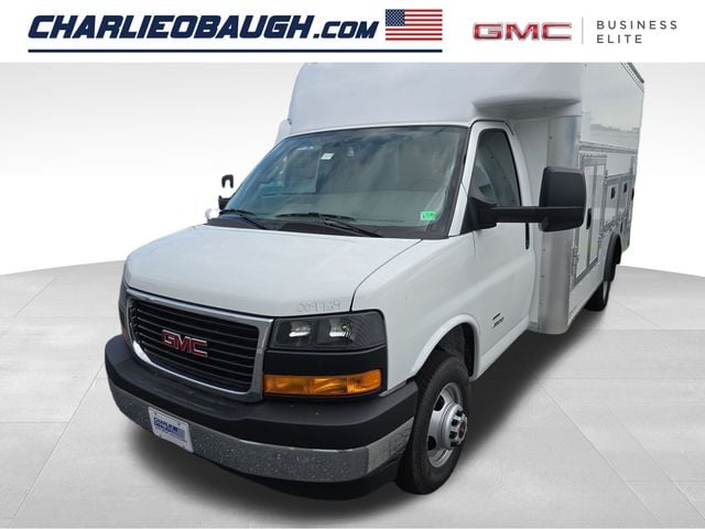 2025 GMC Savana Cutaway 4500 4500 Van Photo in Staunton VA 24401